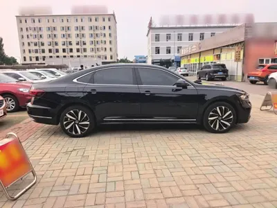 Volkswagen Passat 2023, 55500 км, за 16627.11 USD - фото 8