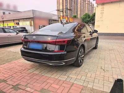 Volkswagen Passat 2023, 55500 км, за 16627.11 USD - фото 10