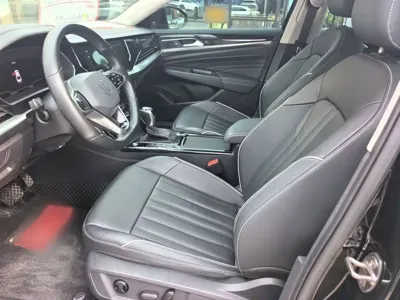 Volkswagen Passat 2023, 55500 км, за 16627.11 USD - фото 14