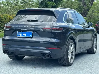 Porsche Cayenne 2019, 140000 км, за 43724.51 USD