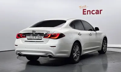 Infiniti Q70 2019, 78328 км, за 7144.25 USD