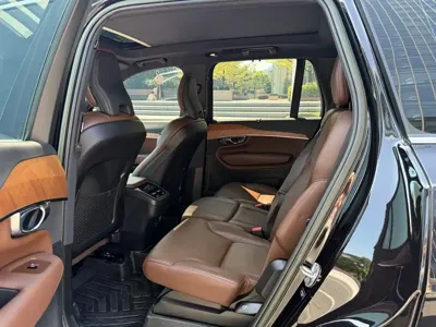 Volvo XC90 2023, 90000 км, за 40283.65 USD - фото 6