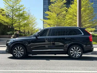 Volvo XC90 2023, 90000 км, за 40283.65 USD - фото 8