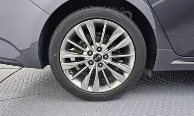 Kia K5 2020, 61454 км, за 10241.16 USD