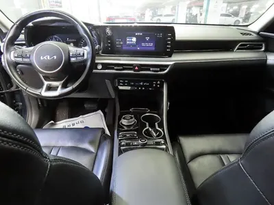 Kia K5 2023, 143222 км, за 10141.06 USD - фото 10