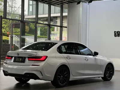BMW 3 Series 2020, 73000 км, за 18535.69 USD