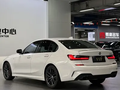BMW 3 Series 2020, 73000 км, за 18535.69 USD