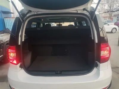 Skoda Yeti 2017, 89600 км, за 6018.13 USD - фото 9