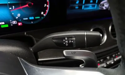 Mercedes-Benz E-Class 2021, 28374 км, за 41569.12 USD - фото 9