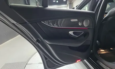 Mercedes-Benz E-Class 2021, 28374 км, за 41569.12 USD - фото 25