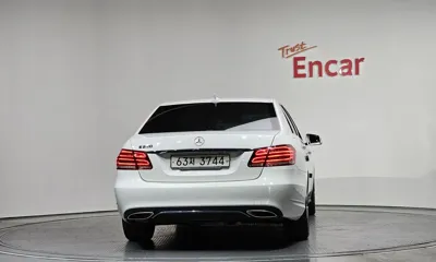 Mercedes-Benz E-Class 2016, 175354 км, за 6055.87 USD