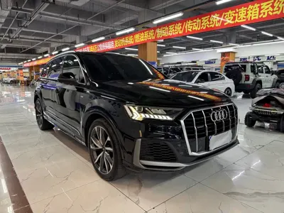 Audi Q7 2021, 110000 км, за 45099.18 USD
