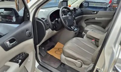 Kia Canival 2013, 261000 км, за 2511.9 USD