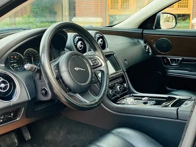Jaguar XJ 2015, 120000 км, за 9608.41 USD - фото 11