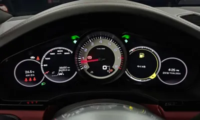 Porsche Cayenne 2023, 38650 км, за 71878.69 USD - фото 8