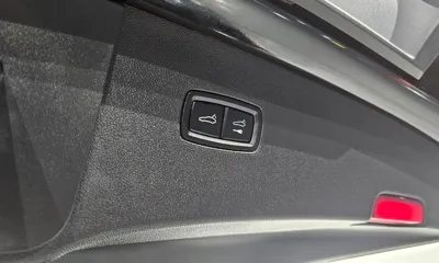 Porsche Cayenne 2023, 38650 км, за 71878.69 USD - фото 20
