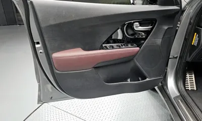 Kia Niro 2020, 16260 км, за 14130.36 USD - фото 24