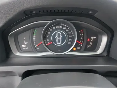 Volvo S60 2019, 69200 км, за 9240.55 USD - фото 14