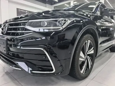 Volkswagen Tiguan X 2021, 55000 км, за 12674.33 USD