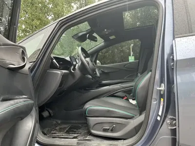 BYD Dolphin 2023, 16000 км, за 10299.98 USD