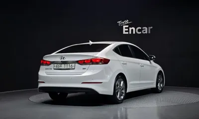 Hyundai Avante 2017, 80563 км, за 7023.76 USD