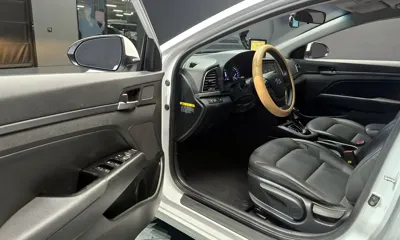 Hyundai Avante 2017, 80563 км, за 7023.76 USD - фото 11
