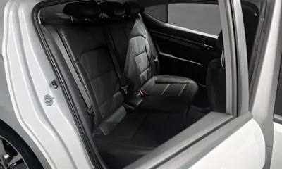 Hyundai Avante 2017, 80563 км, за 7023.76 USD - фото 12