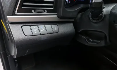 Hyundai Avante 2017, 80563 км, за 7023.76 USD - фото 15