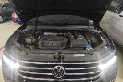 Volkswagen Tiguan L 2023, 18300 км, за 21139 USD - фото 24