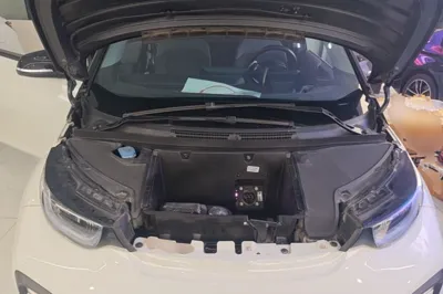 BMW i3 2019, 65400 км, за 13949 USD - фото 24