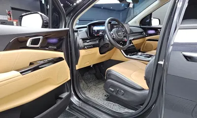 Kia Canival 2023, 54791 км, за 20781.77 USD - фото 10