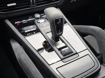 Porsche Cayenne 2022, 59500 км, за 85954.25 USD - фото 14