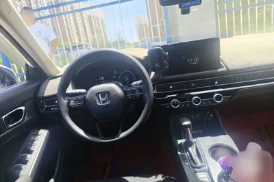 Honda Civic 2022, 49600 км, за 13163 USD - фото 9