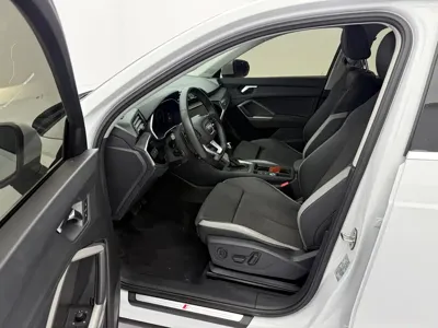 Audi Q3 2023, 36000 км, за 28298.22 USD - фото 20
