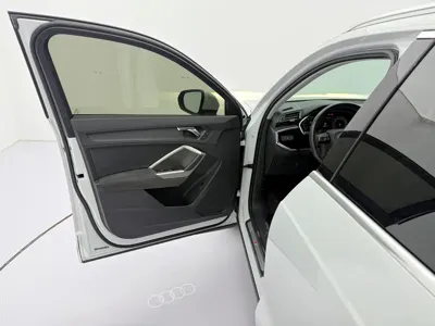 Audi Q3 2023, 36000 км, за 28298.22 USD - фото 21