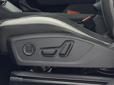Audi Q3 2023, 36000 км, за 28298.22 USD - фото 22