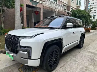 Yangwang Yangwang U8 2025, 23000 км, за 102499.48 USD
