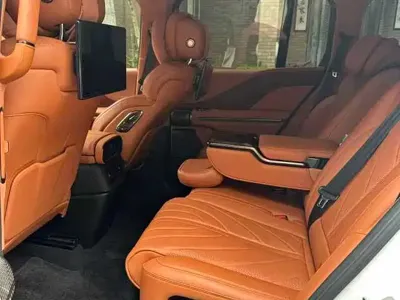 Yangwang Yangwang U8 2025, 23000 км, за 102499.48 USD