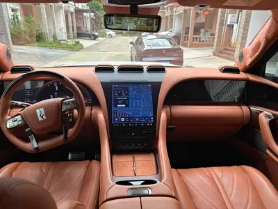 Yangwang Yangwang U8 2025, 23000 км, за 102499.48 USD