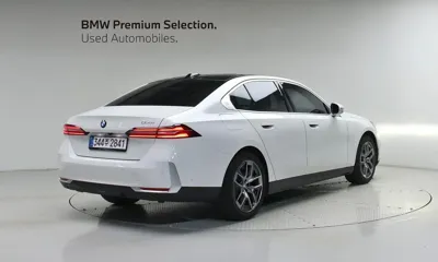 BMW 5-Series 2025, 9951 км, за 33805.96 USD