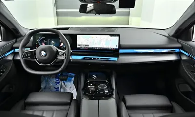 BMW 5-Series 2025, 9951 км, за 33550.51 USD - фото 6