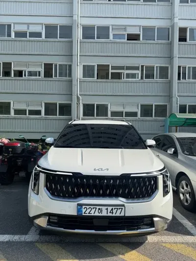 Kia Canival 2025, 2200 км, за 26704.79 USD