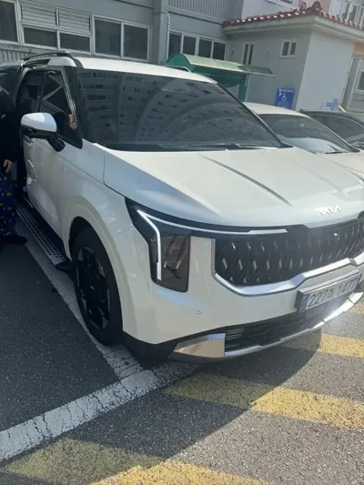 Kia Canival 2025, 2200 км, за 26704.79 USD