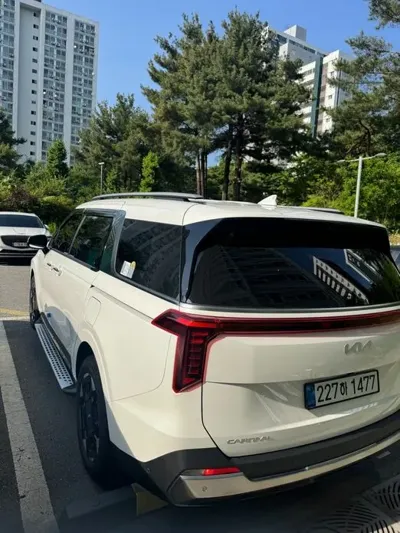 Kia Canival 2025, 2200 км, за 26704.79 USD