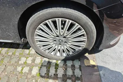 Mercedes-Benz E-Class 2022, 66500 км, за 37084 USD - фото 8