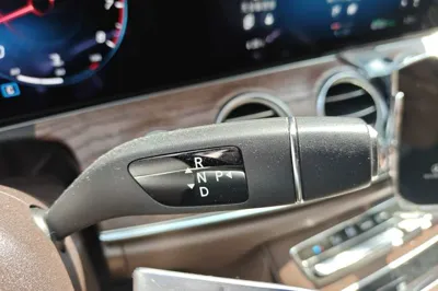 Mercedes-Benz E-Class 2022, 66500 км, за 37084 USD - фото 13
