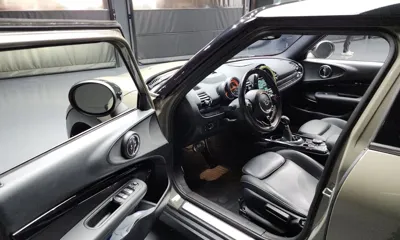 MINI Clubman 2019, 114413 км, за 8867.57 USD - фото 10