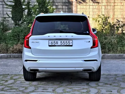 Volvo XC90 2017, 112400 км, за 21005.65 USD