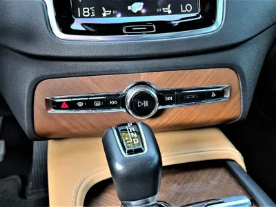 Volvo XC90 2017, 112400 км, за 21005.65 USD - фото 17