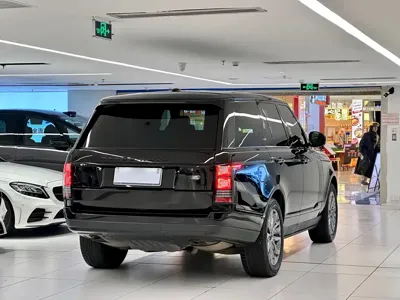 Land Rover Range Rover 2015, 180000 км, за 46791.32 USD